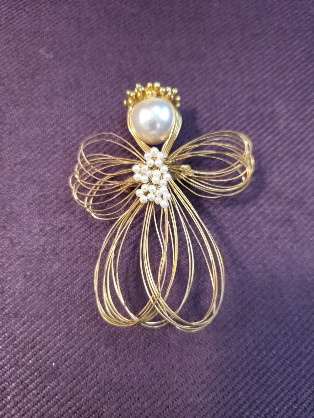 VTG Hand Assembles Wire Angle Gold-Tone Pearl Cluster Angel Brooch